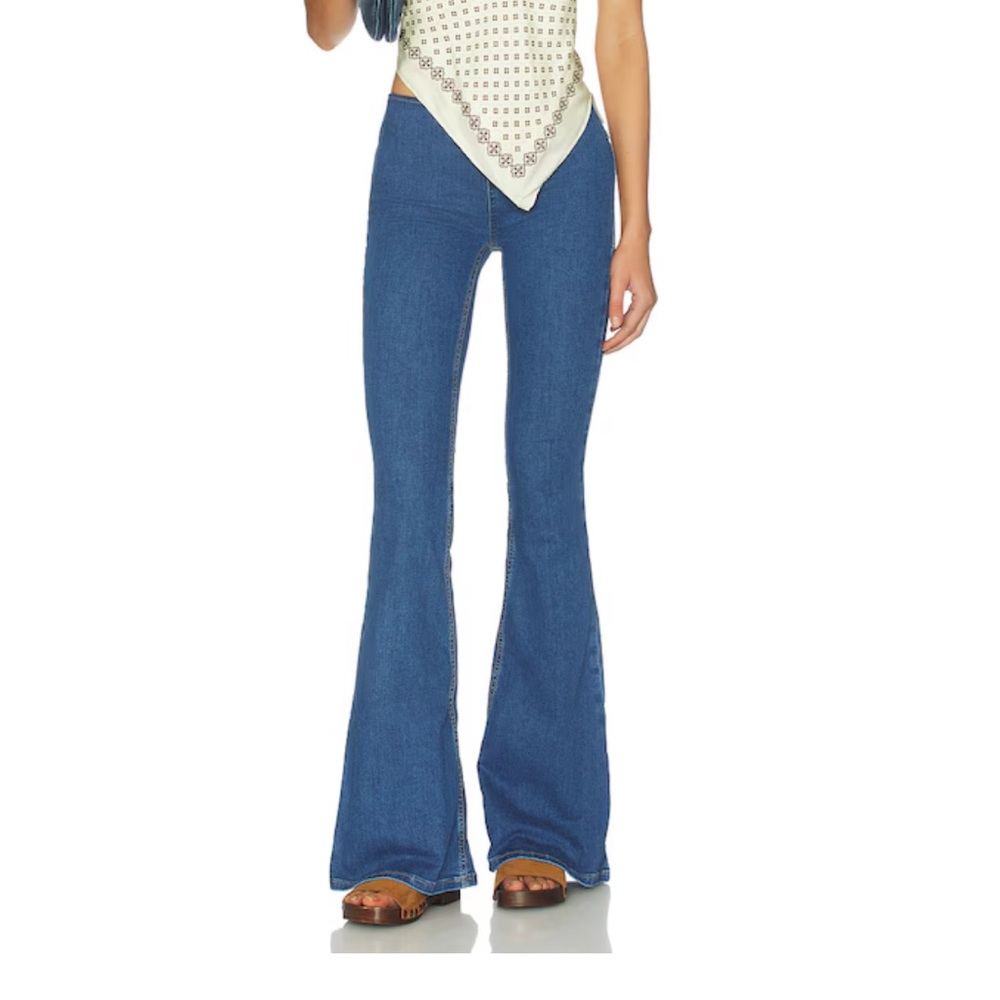PENNY PULL ON FLARE JEANS - FREE PEOPLE SIZE 27